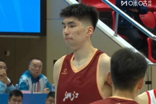 北京炒股配资 余嘉豪缺阵全运会决赛，赵继伟韩德君受伤，弗格和上海男篮会合！